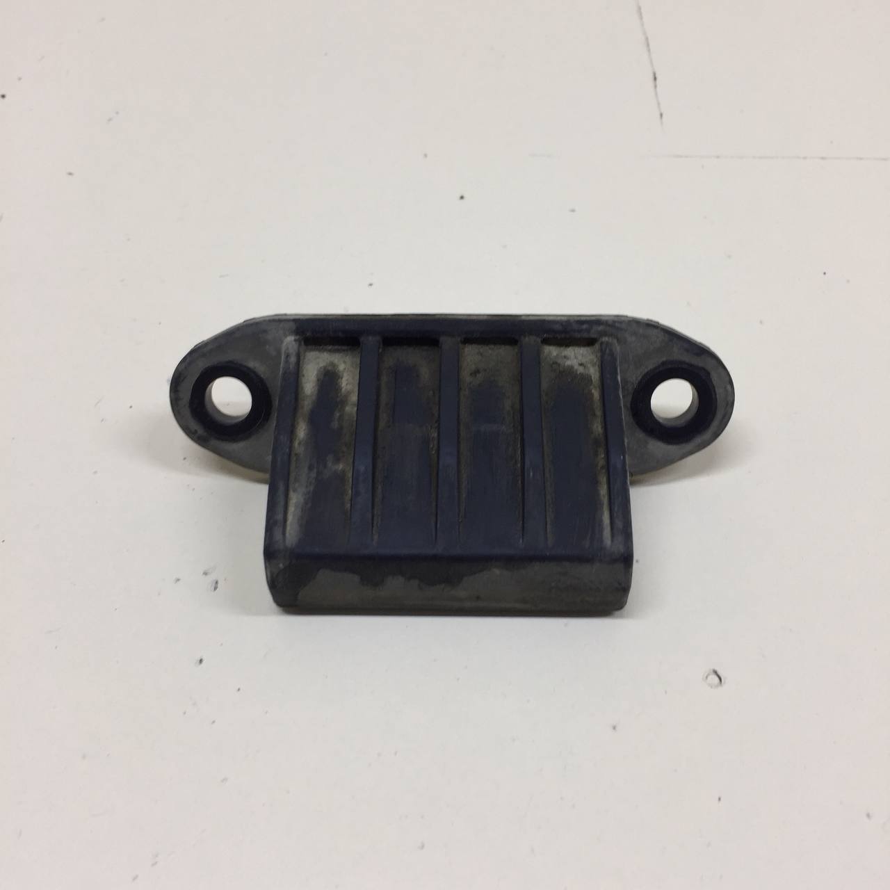 Кнопка открывания багажника Toyota Rav 4 (XA40) 2013-2019 Кнопка открывания багажника Toyota Rav 4 (XA40) 2013-2019