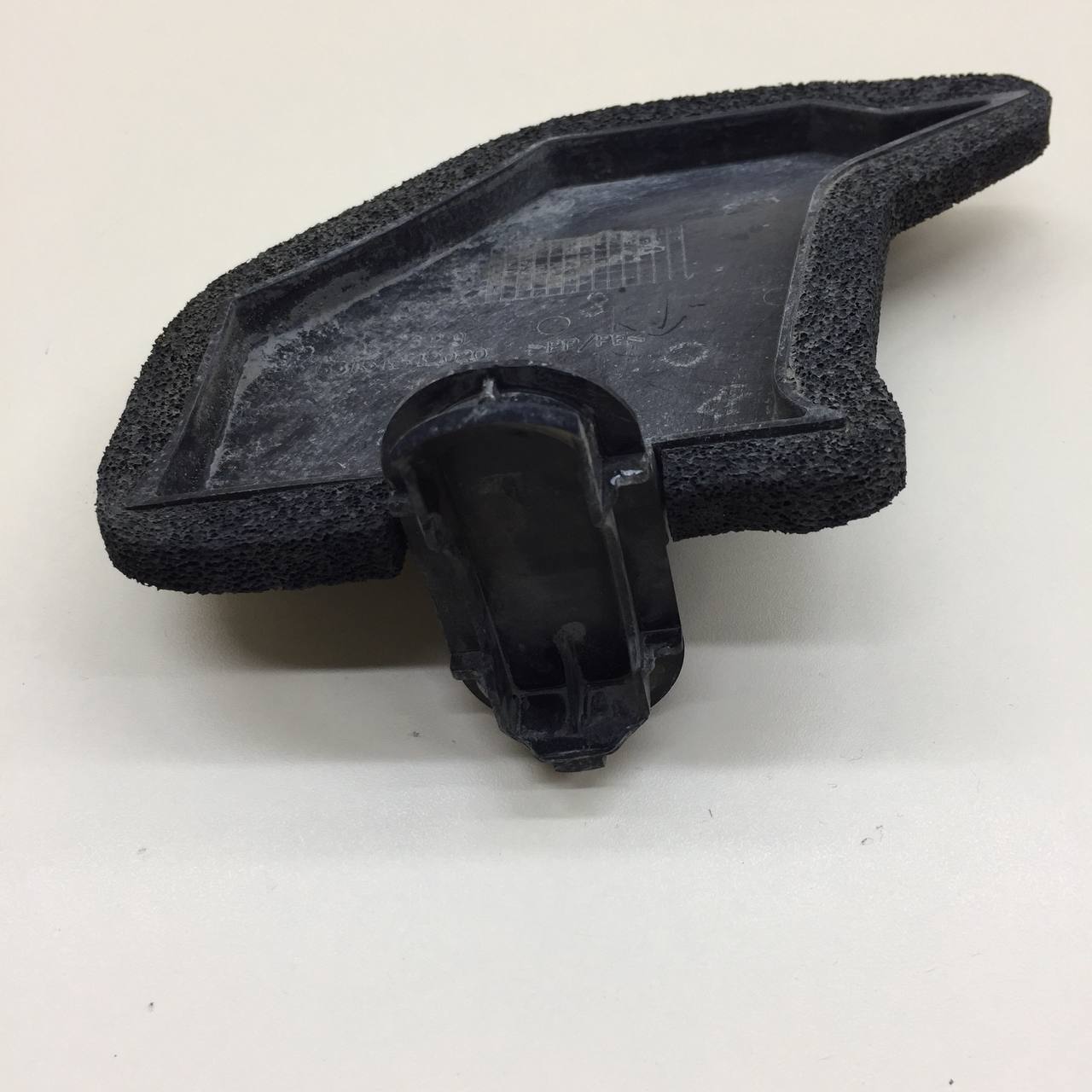 Пыльник (кузов внутри) Toyota Rav 4 (XA40) 2013-2019