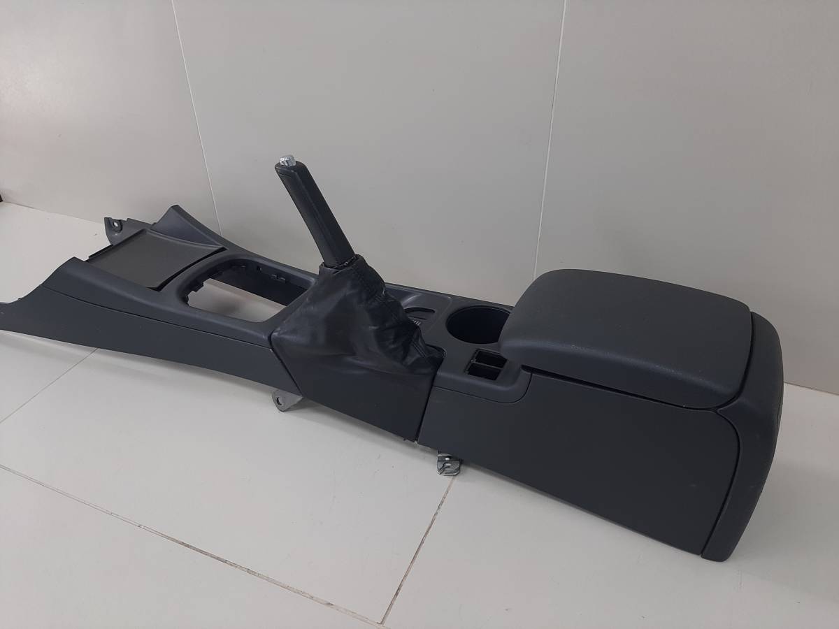 Консоль центральная Subaru Impreza (G12) 2007-2012 Консоль центральная Subaru Impreza (G12) 2007-2012