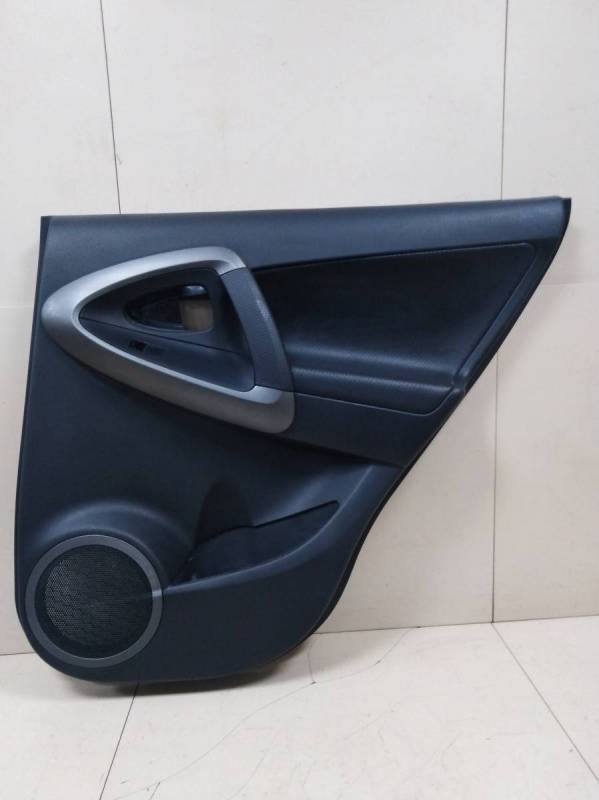 Обшивка двери задней правой Toyota Rav 4 (A30) 2006-2013