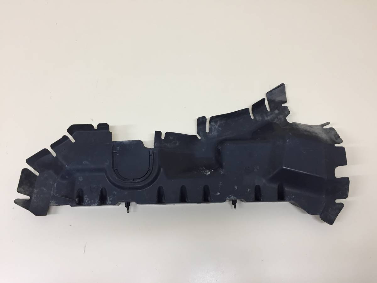 Воздуховод радиатора Peugeot 308 2007>