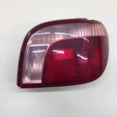 Фонарь задний правый Toyota Vitz (P10) 1999-2005