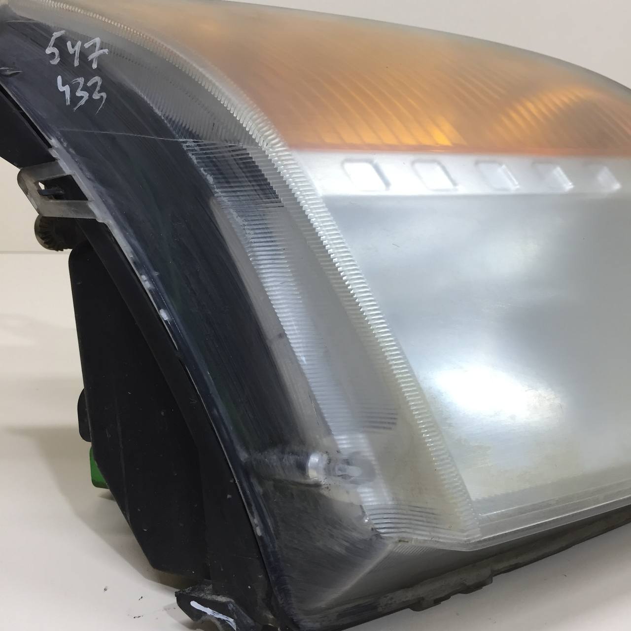 Фара правая Ford Fusion (JU) 2002-2012 Фара правая Ford Fusion (JU) 2002-2012