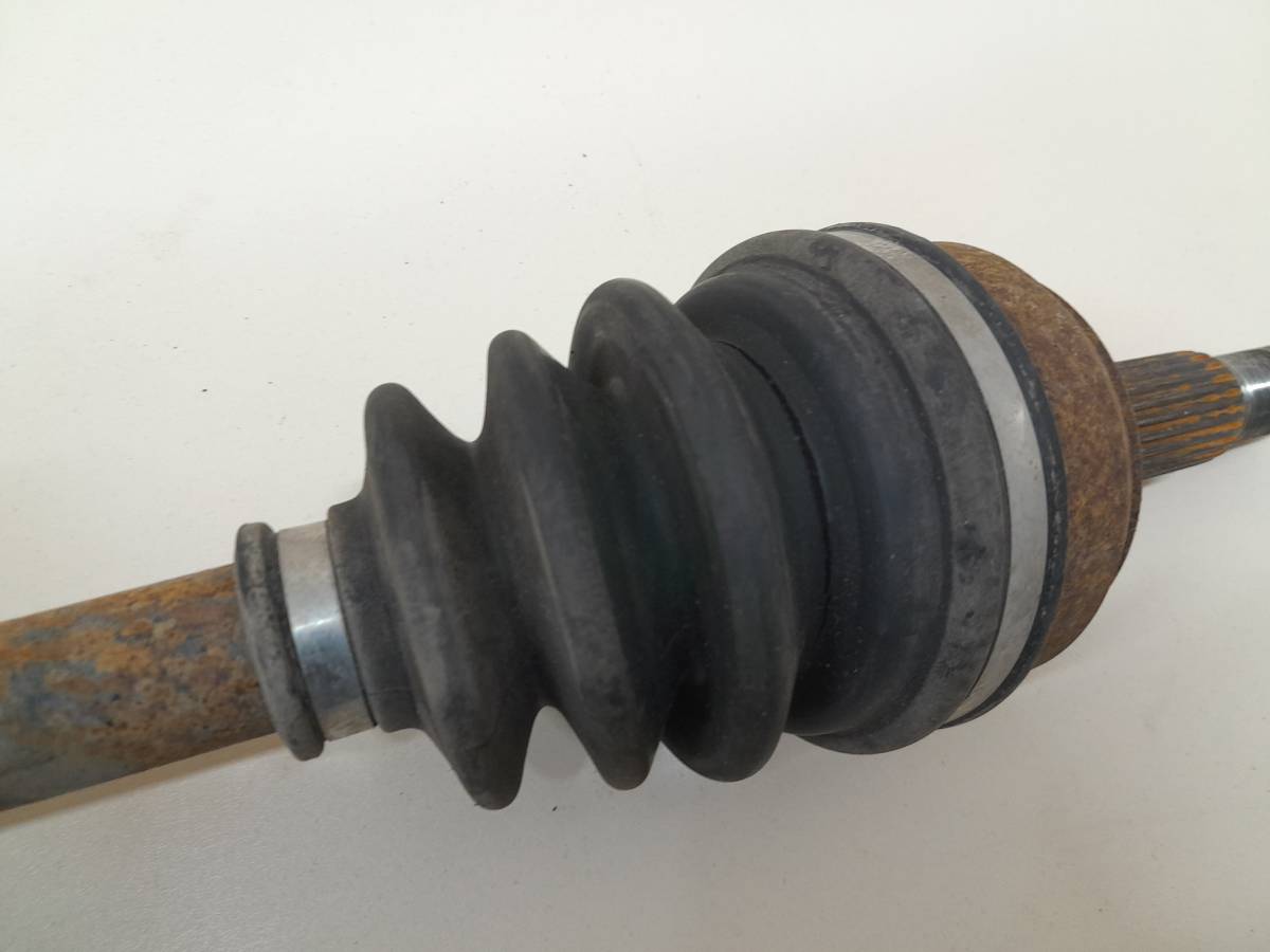 Полуось передняя правая Renault Sandero 2009-2014 Полуось передняя правая Renault Sandero 2009-2014