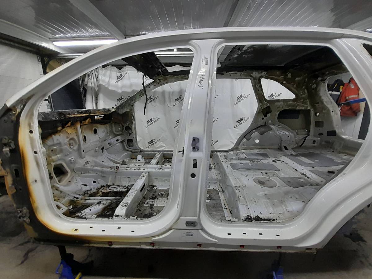 Порог со стойкой левый Kia Sorento (UM) 2015>