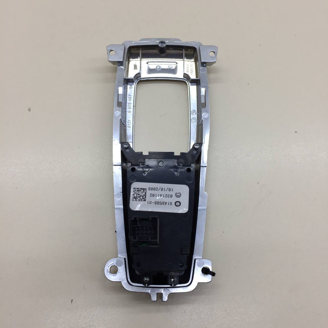 Кнопка фиксатора стояночного тормоза BMW X5 E70 2007-2013