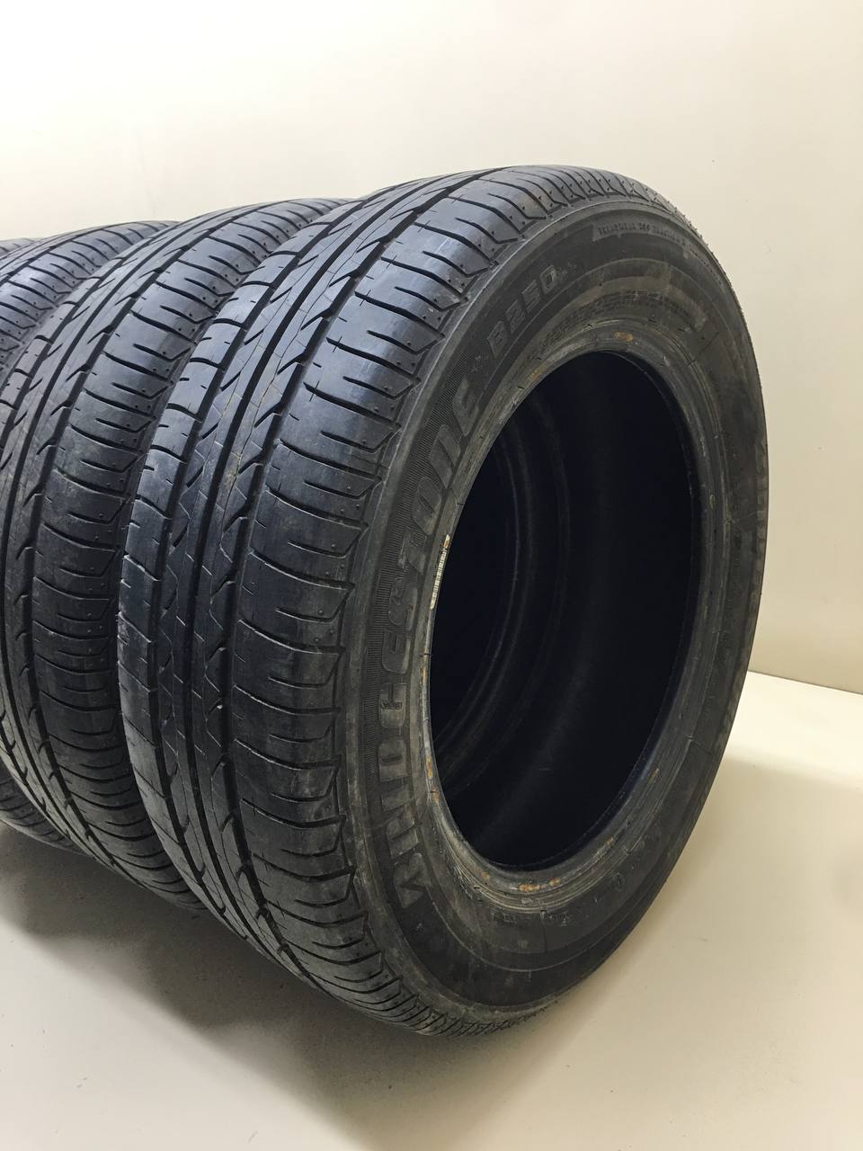 Шины к-кт R15 Летние Bridgestone B250
