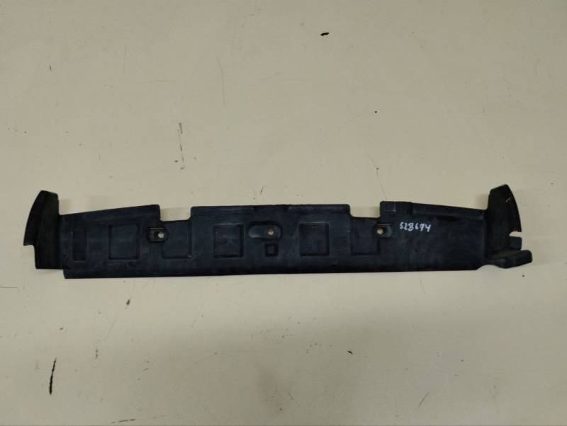 Воздуховод радиатора Land Rover Discovery 3 (L319) 2004-2009 Воздуховод радиатора Land Rover Discovery 3 (L319) 2004-2009