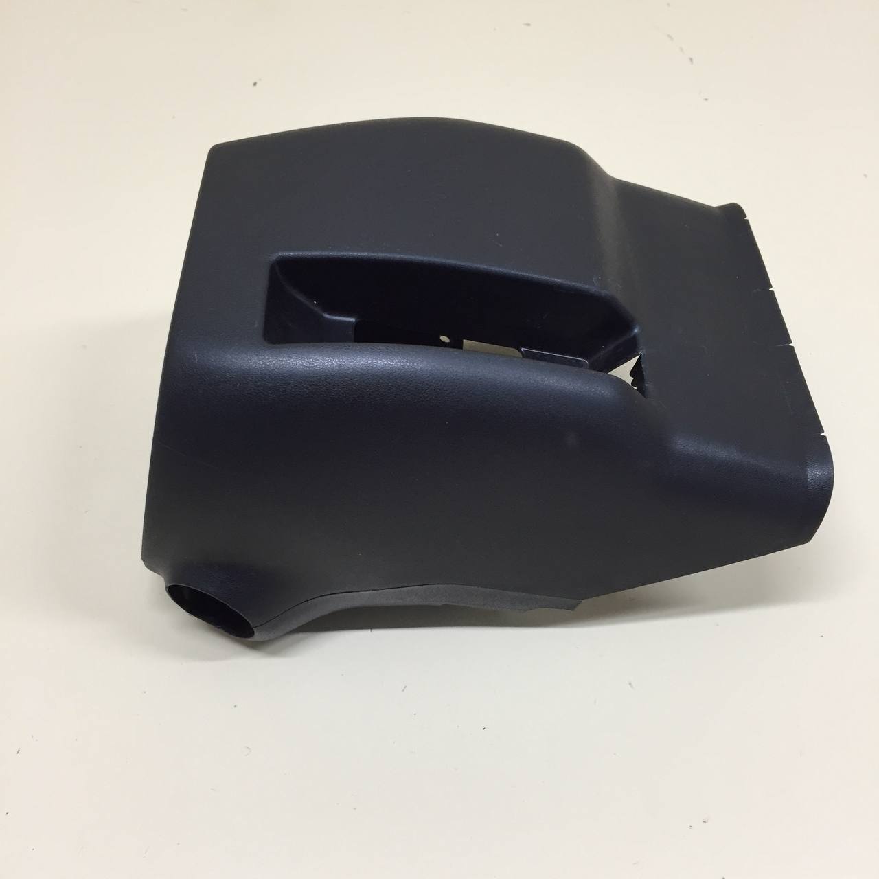 Кожух рулевой колонки Toyota Rav 4 (XA40) 2013-2019 Кожух рулевой колонки Toyota Rav 4 (XA40) 2013-2019