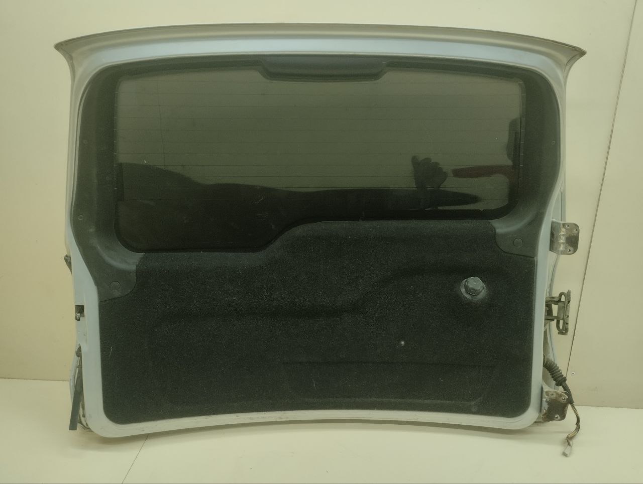 Дверь багажника со стеклом Chevrolet Niva 2009-2020