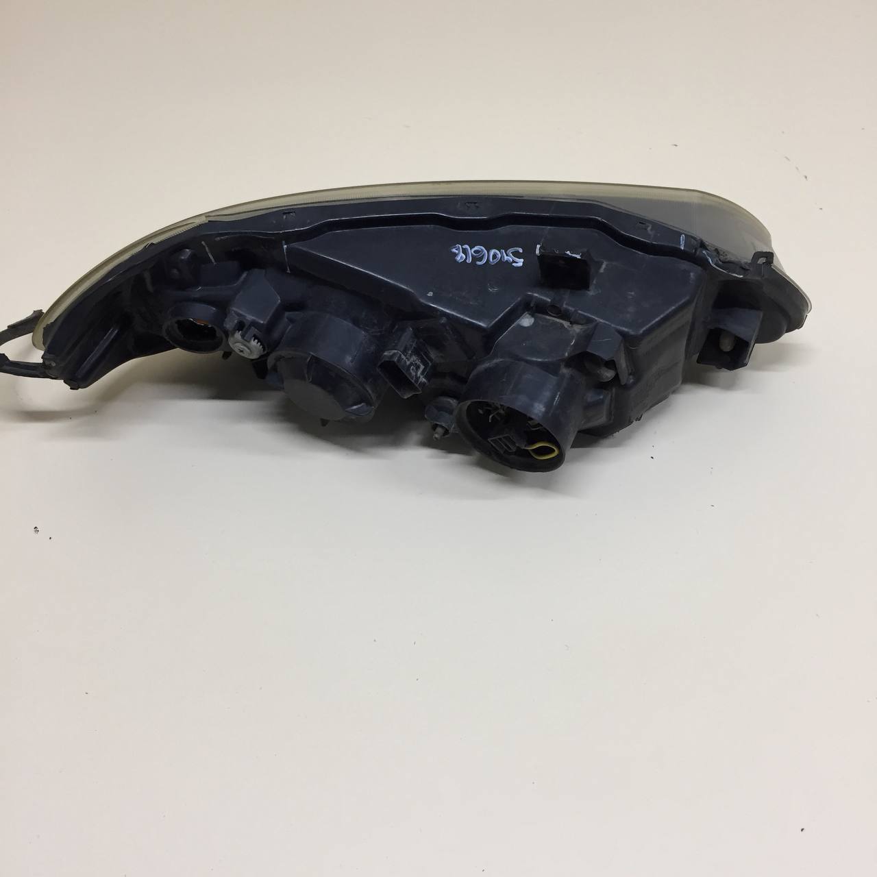 Фара левая Nissan Almera (N16) 2000-2006 Фара левая Nissan Almera (N16) 2000-2006