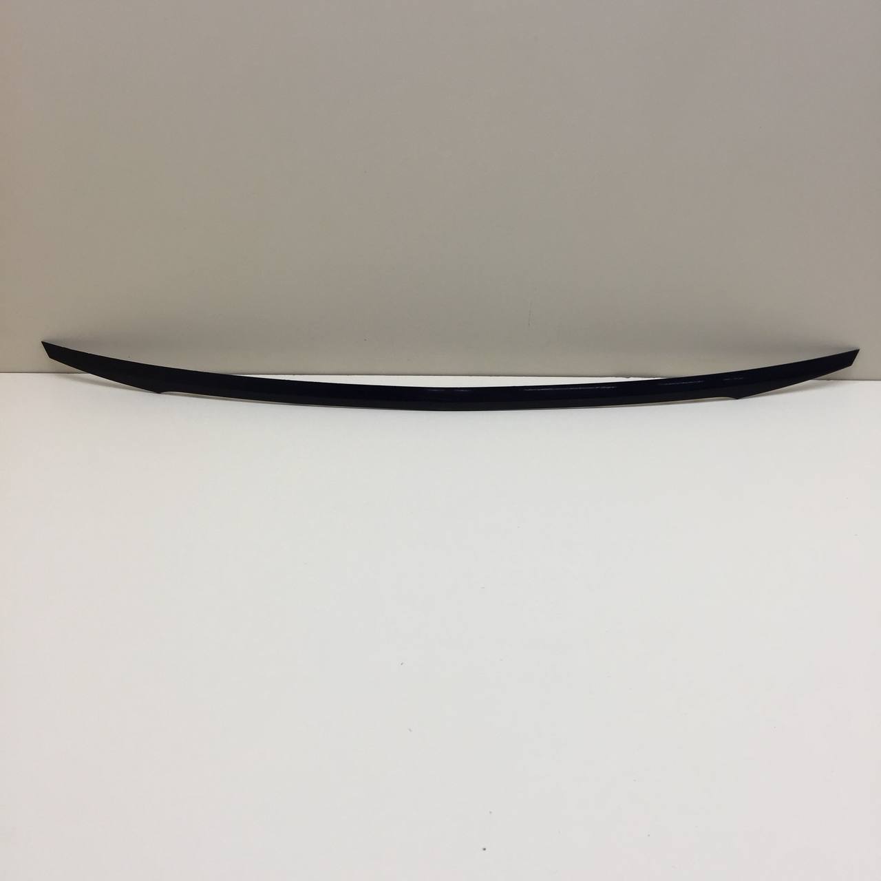 Накладка крышки багажника Mercedes-Benz C-Class (W205) 2014>