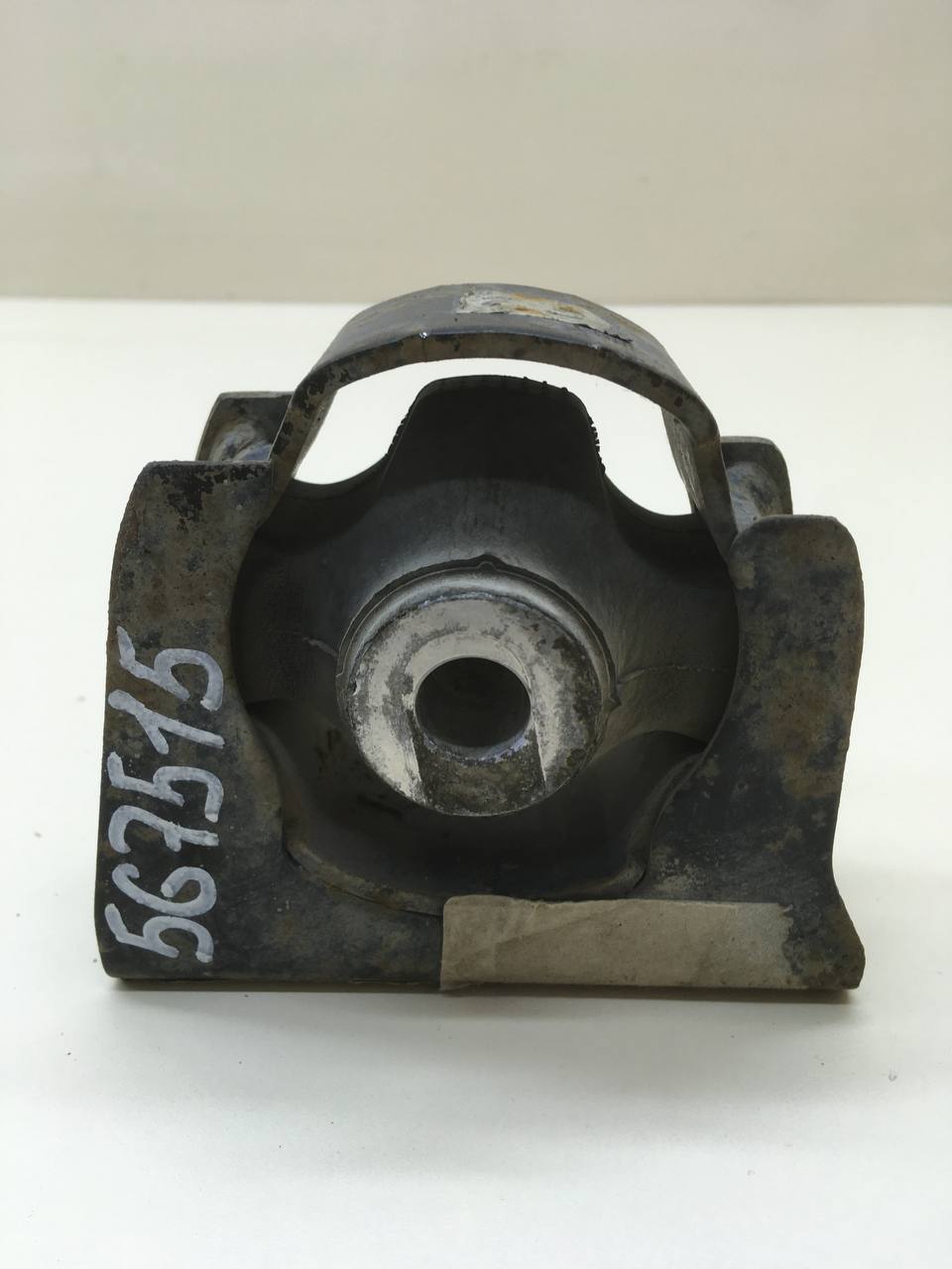 Опора двигателя передняя Toyota Rav 4 (A30) 2006-2013 Опора двигателя передняя Toyota Rav 4 (A30) 2006-2013