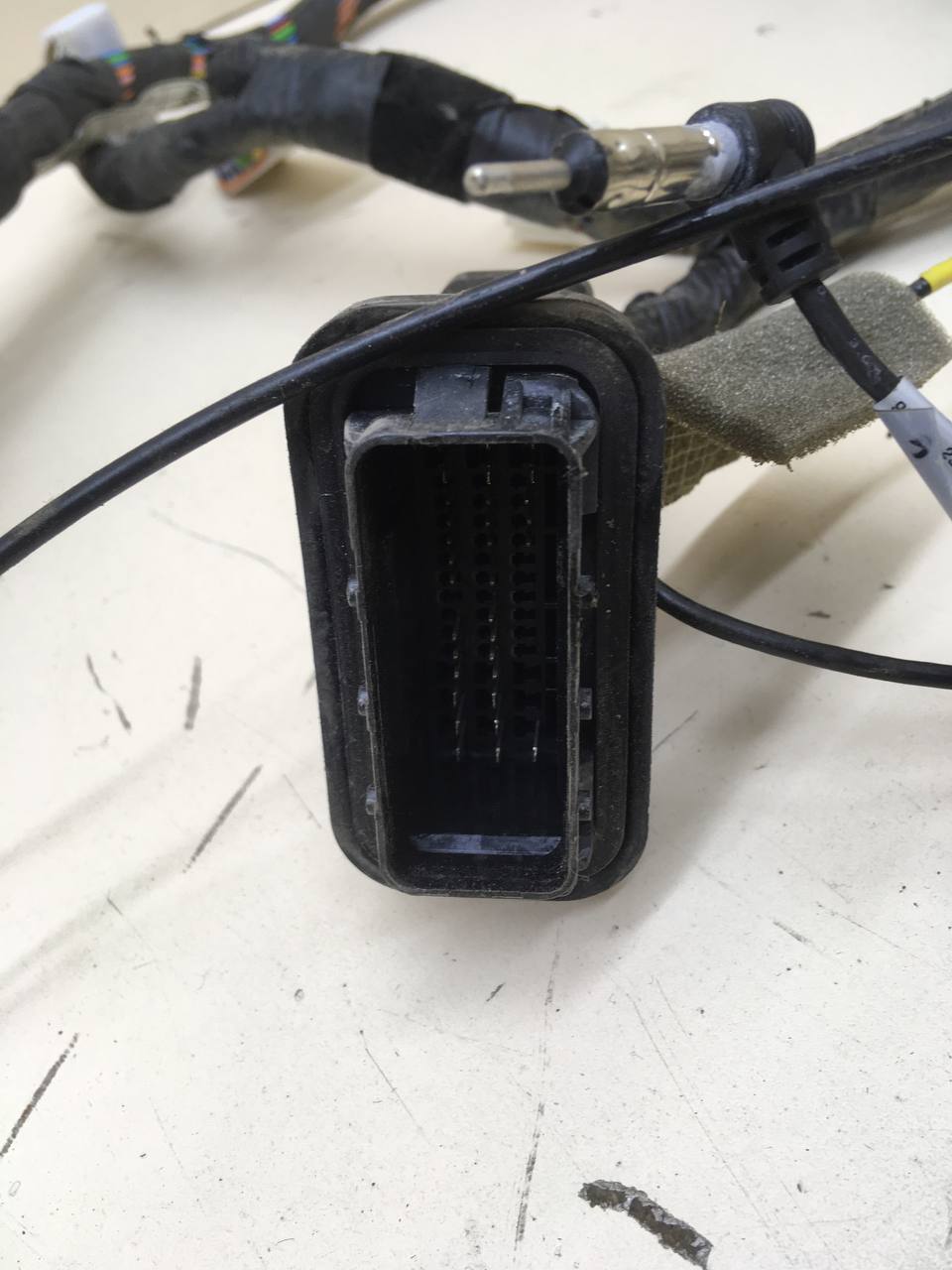 Проводка салона Hyundai ix35 (LM) 2010-2015 Проводка салона Hyundai ix35 (LM) 2010-2015