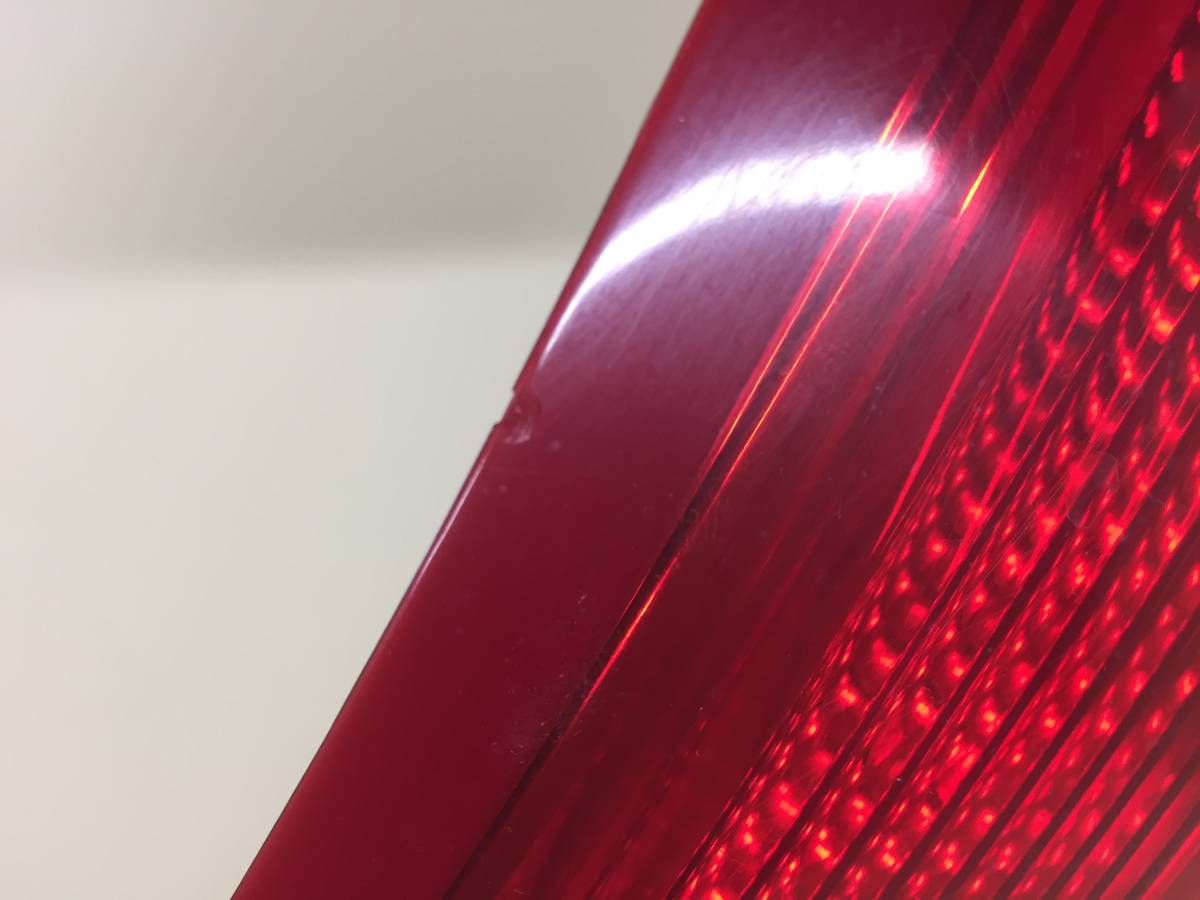 Фонарь задний внутренний левый Citroen C4 2011>