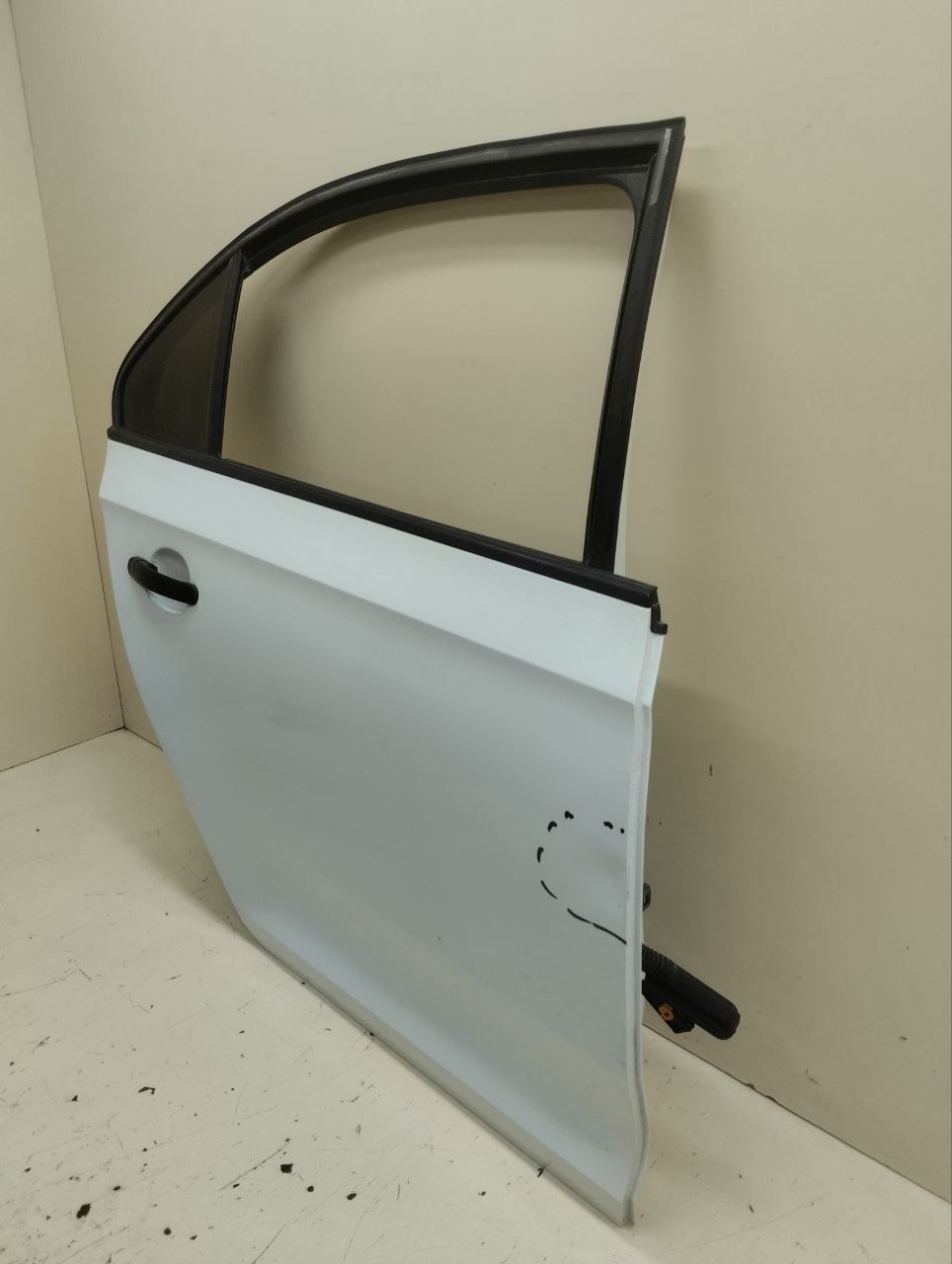 Дверь задняя правая Skoda Rapid 2012-2020 Дверь задняя правая Skoda Rapid 2012-2020