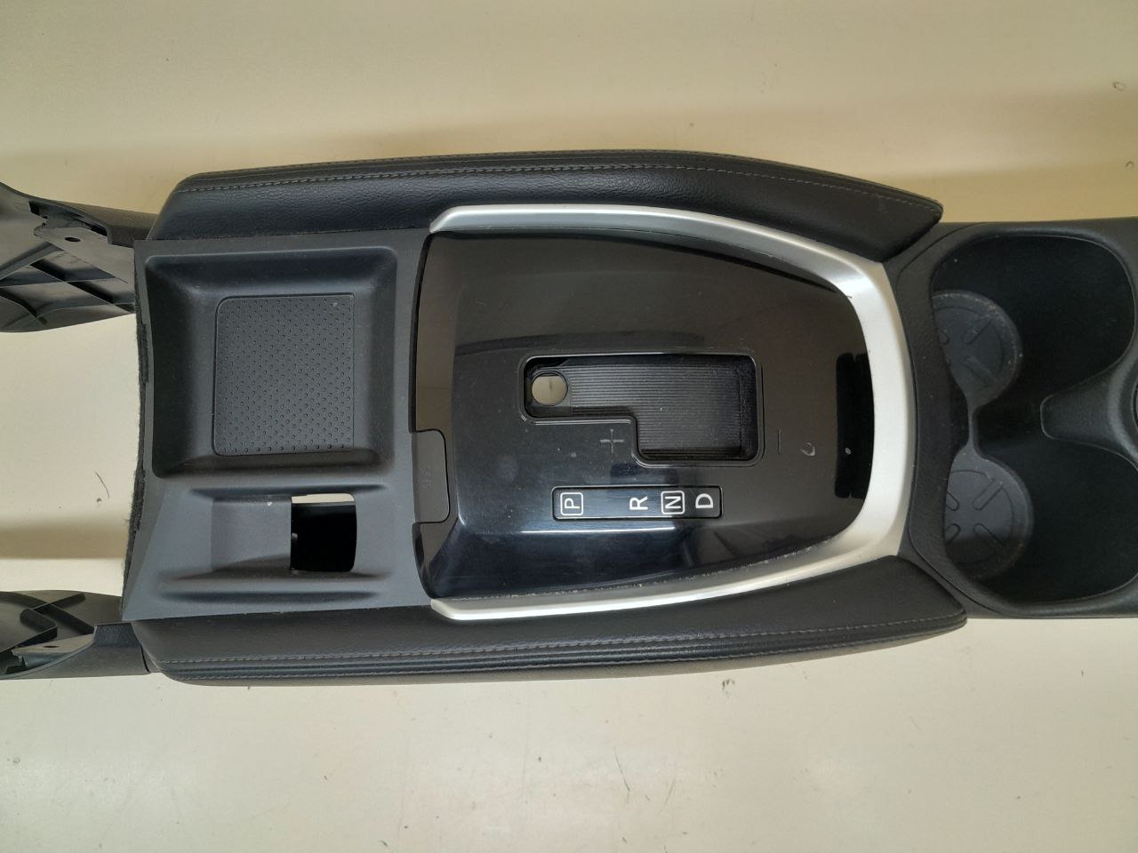 Консоль центральная Nissan Qashqai (J11) 2014> Консоль центральная Nissan Qashqai (J11) 2014>