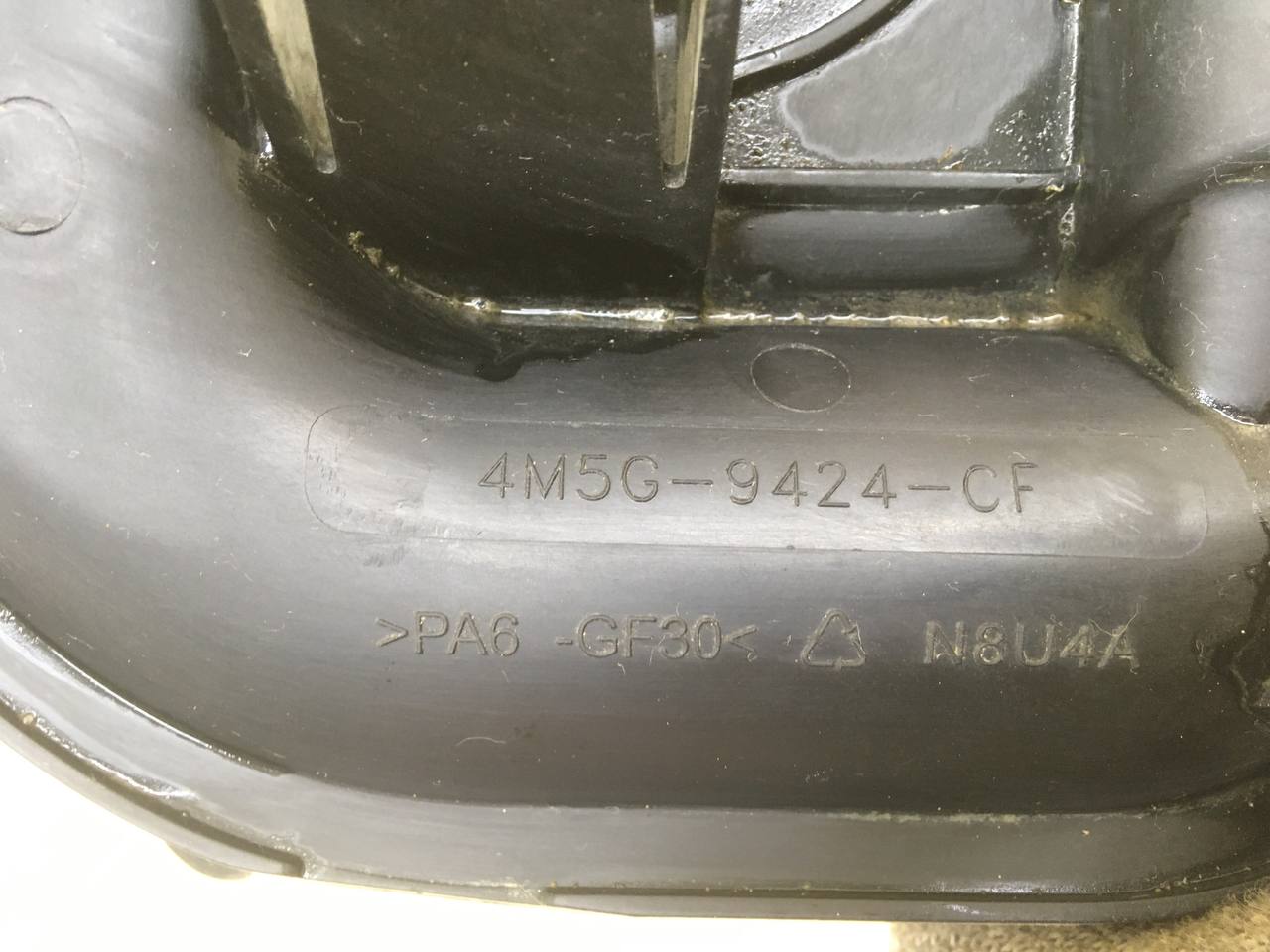 Коллектор впускной Ford Focus 3 2011> Коллектор впускной Ford Focus 3 2011>