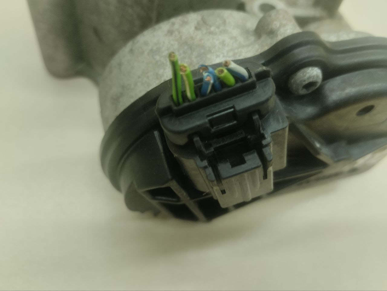 Заслонка дроссельная электрическая Lada Granta 2011>