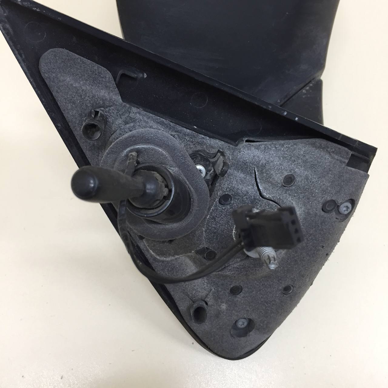 Зеркало правое механическое Citroen C-Elysee 2012-2017