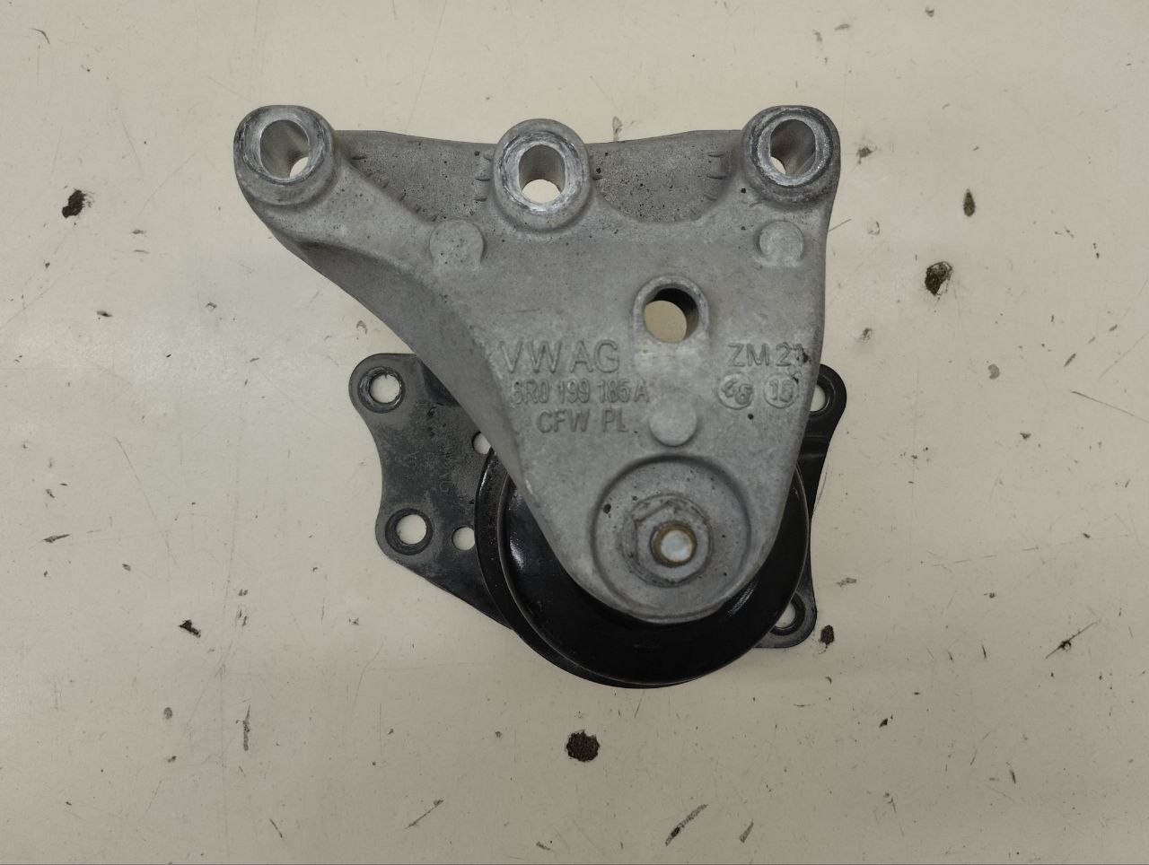 Опора двигателя правая Volkswagen Polo (MK5) 2011-2020