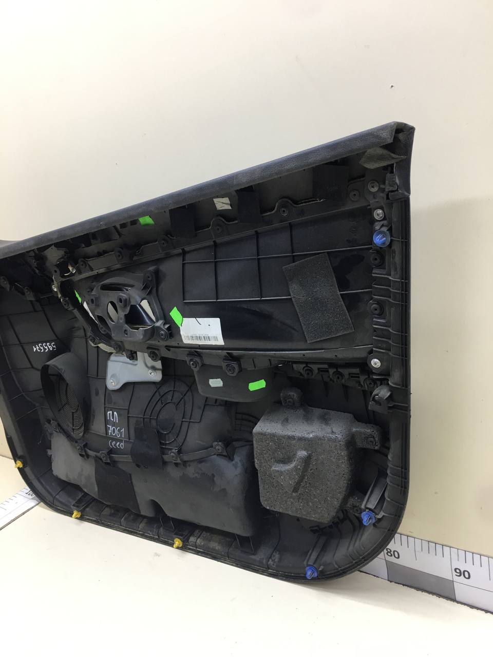 Обшивка двери передней левой Kia Ceed (JD) 2012-2018 Обшивка двери передней левой Kia Ceed (JD) 2012-2018