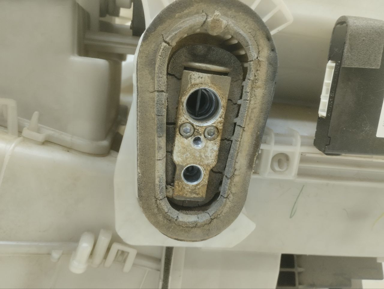 Корпус отопителя Toyota Corolla E150 2006-2013