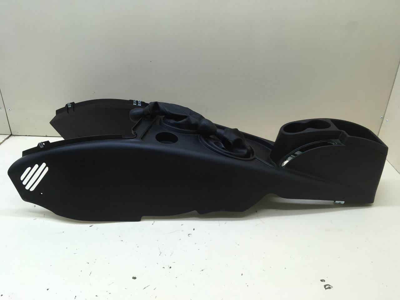 Консоль центральная Chevrolet Niva 2009-2020 Консоль центральная Chevrolet Niva 2009-2020