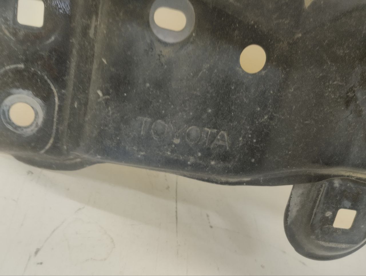 Крыло переднее левое Toyota Land Cruiser Prado (J120) 2002-2009