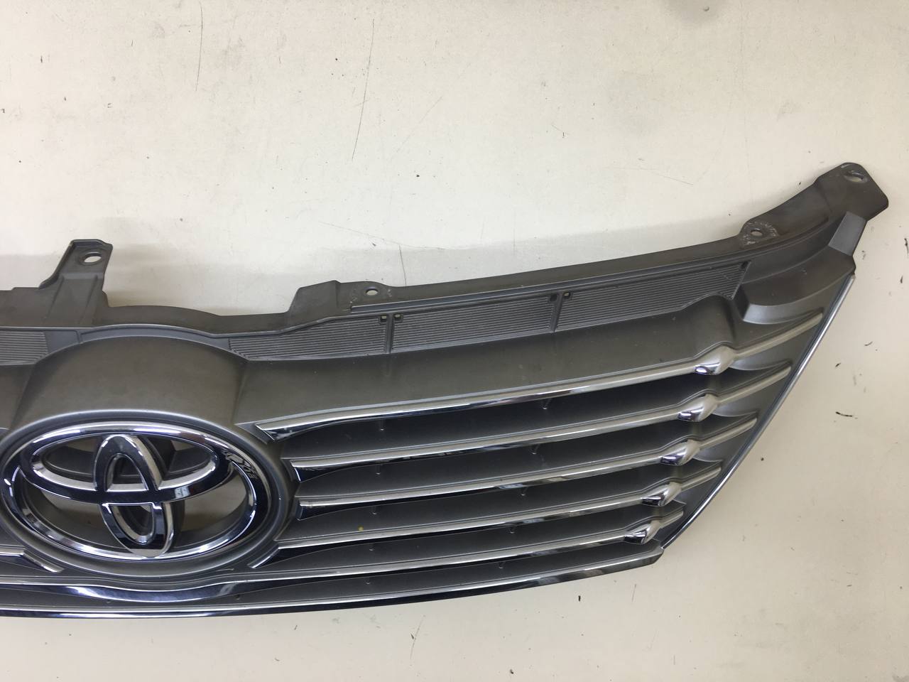 Решетка радиатора Toyota Camry (XV50) 2011-2017