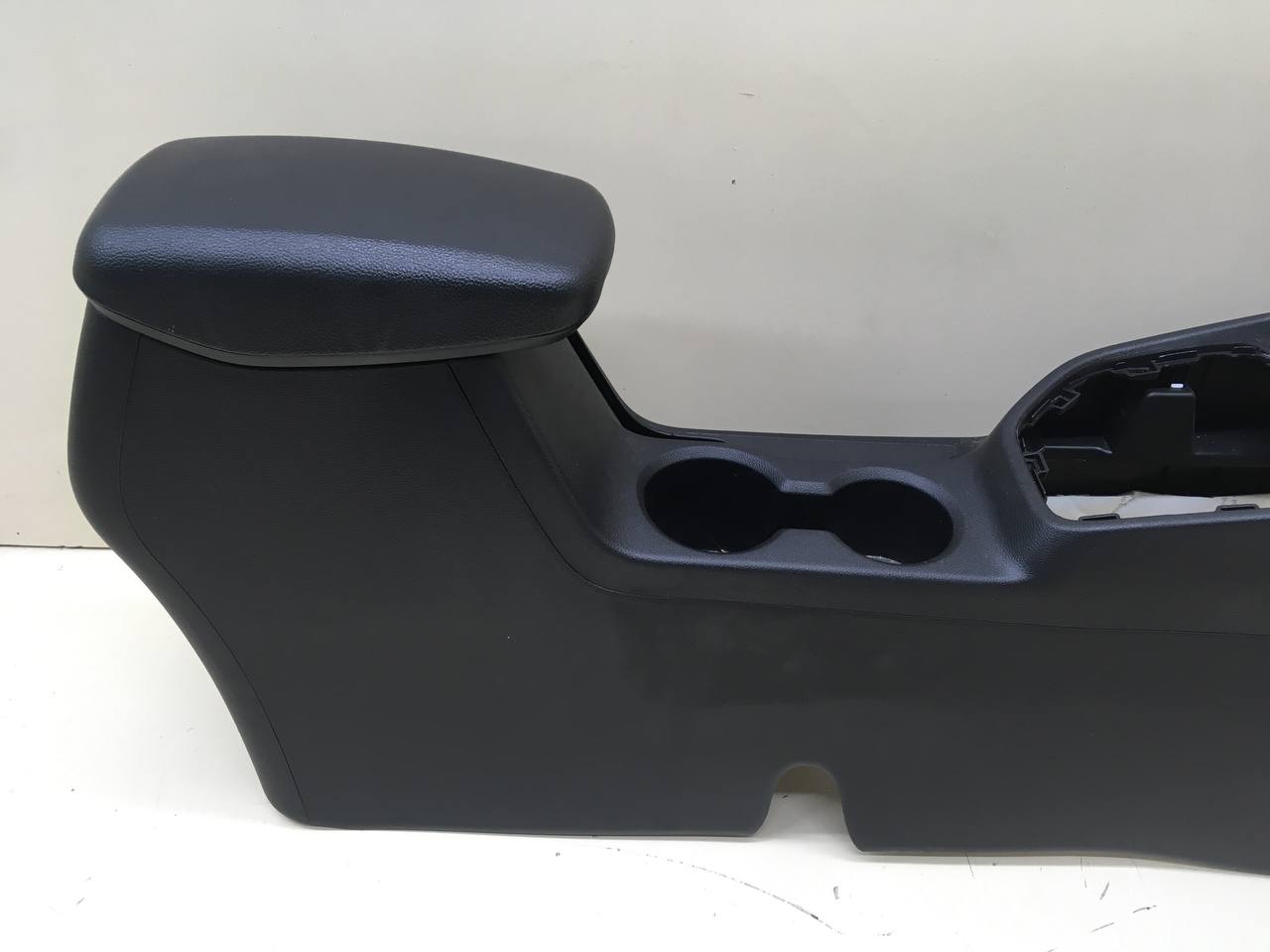 Консоль центральная Hyundai Creta (GS) 2016-2021 Консоль центральная Hyundai Creta (GS) 2016-2021
