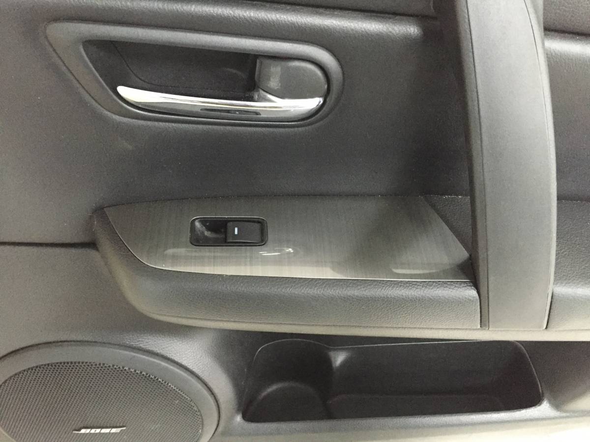 Обшивка двери передней правой Mazda Mazda 6 (GH) 2007-2012