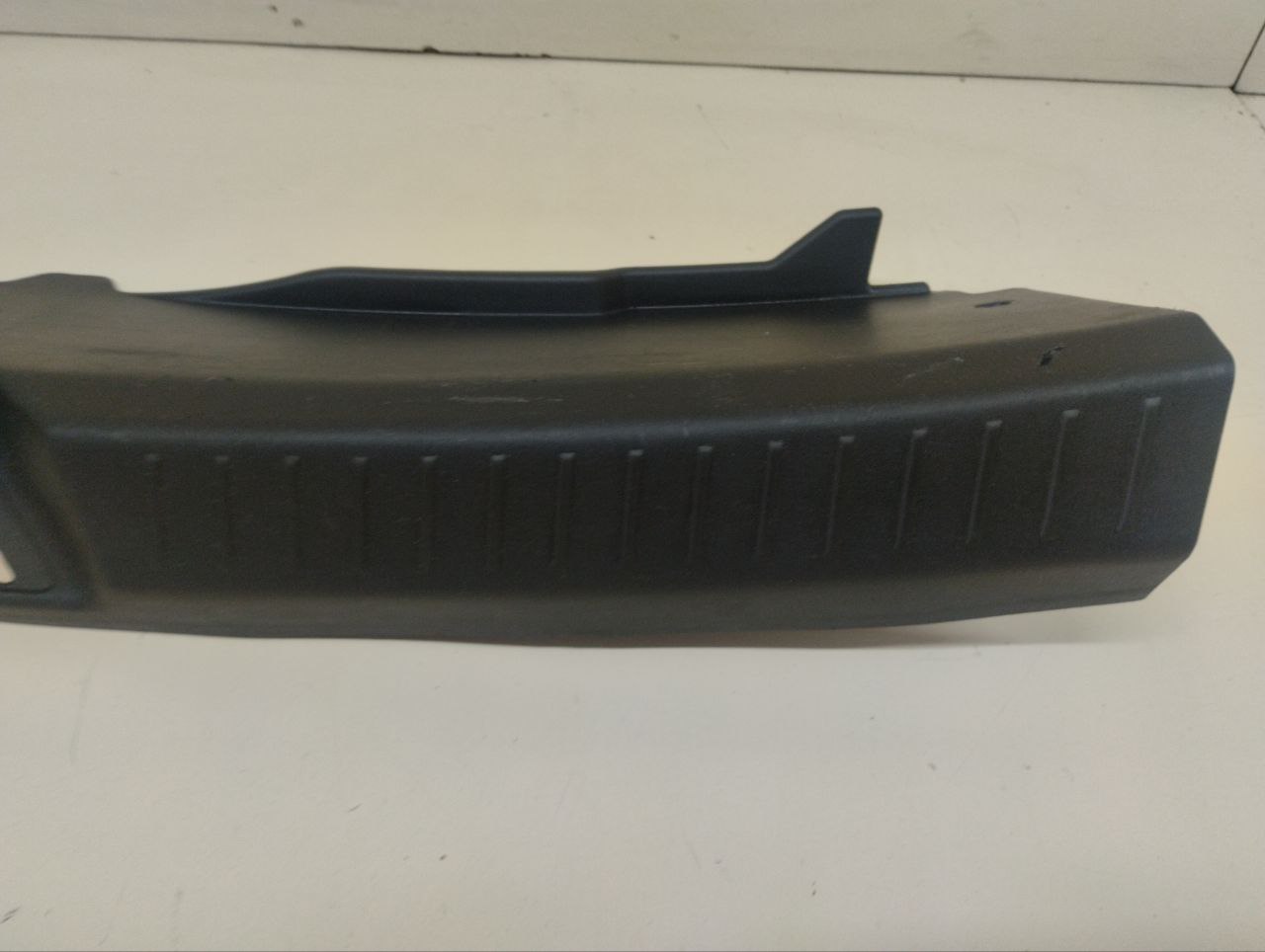 Обшивка багажника Mazda Mazda 3 (BM) 2013-2016 Обшивка багажника Mazda Mazda 3 (BM) 2013-2016