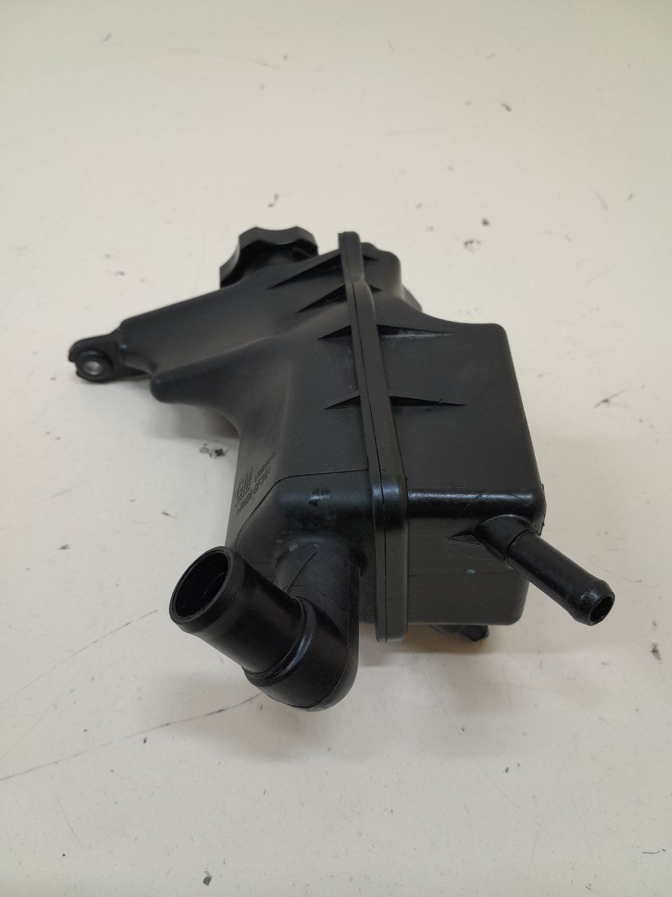 Бачок гидроусилителя Chevrolet Cruze (J300) 2009-2016 Бачок гидроусилителя Chevrolet Cruze (J300) 2009-2016