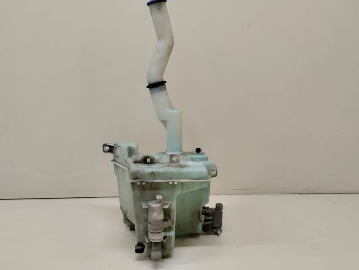 Бачок омывателя Hyundai ix55 2007-2013 Бачок омывателя Hyundai ix55 2007-2013