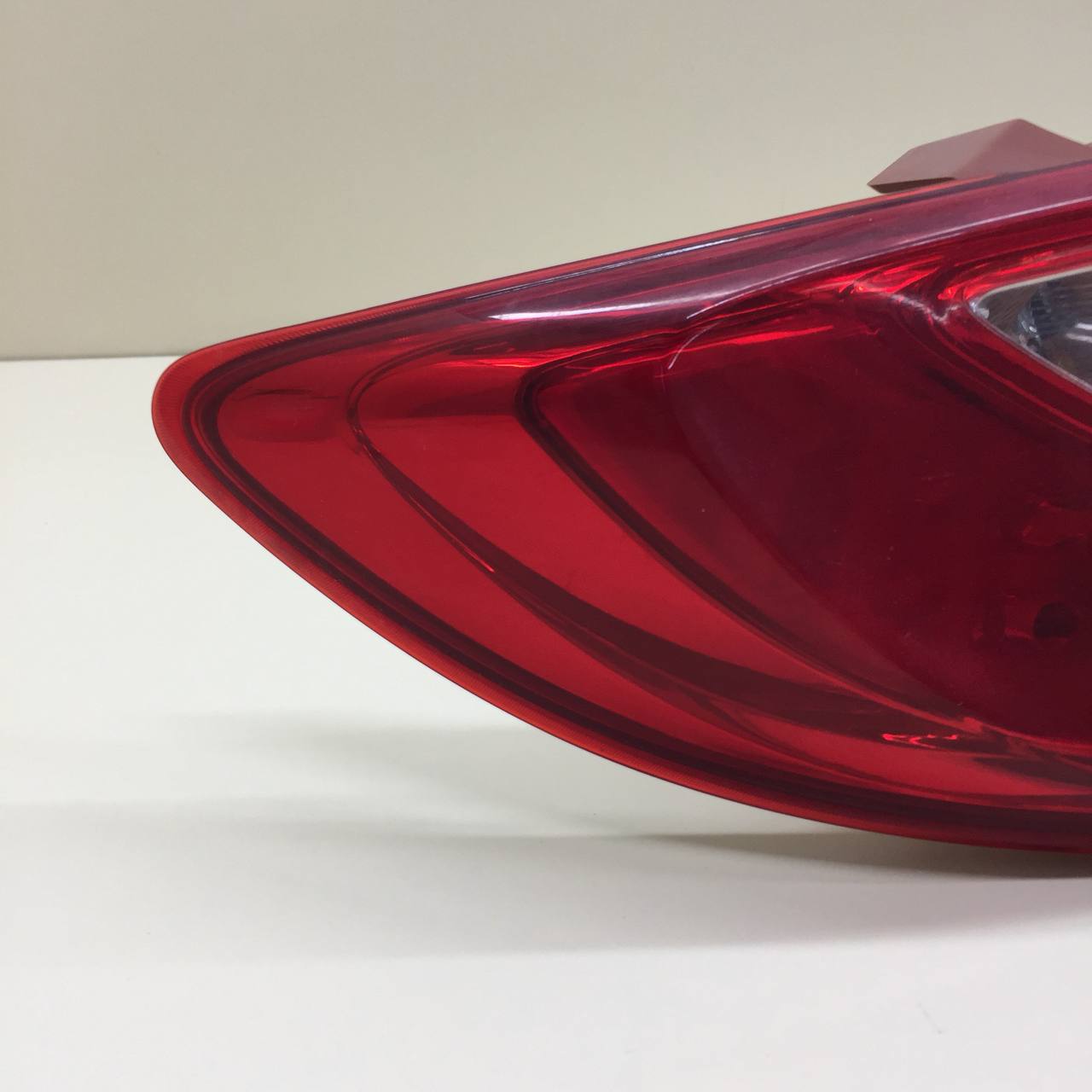 Фонарь задний левый Mazda Mazda 2 (DE) 2007-2014