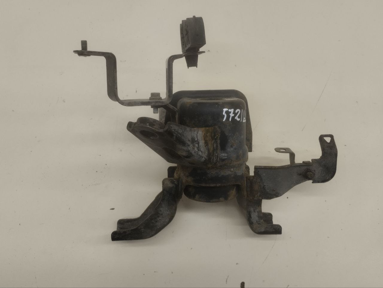 Опора двигателя правая Toyota Auris (E150) 2006-2012