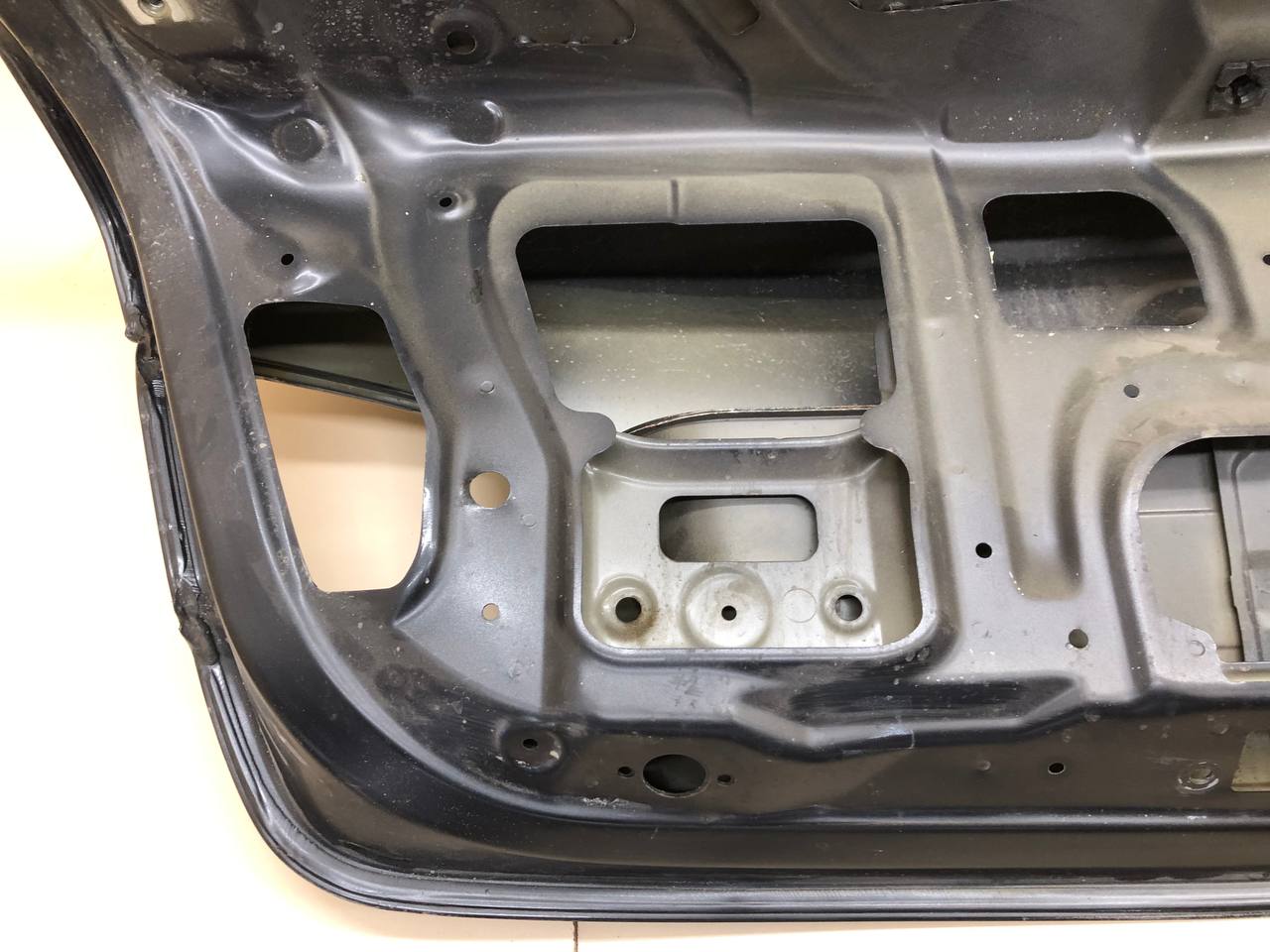 Крышка багажника BMW 5-series F10/F11 2009-2016