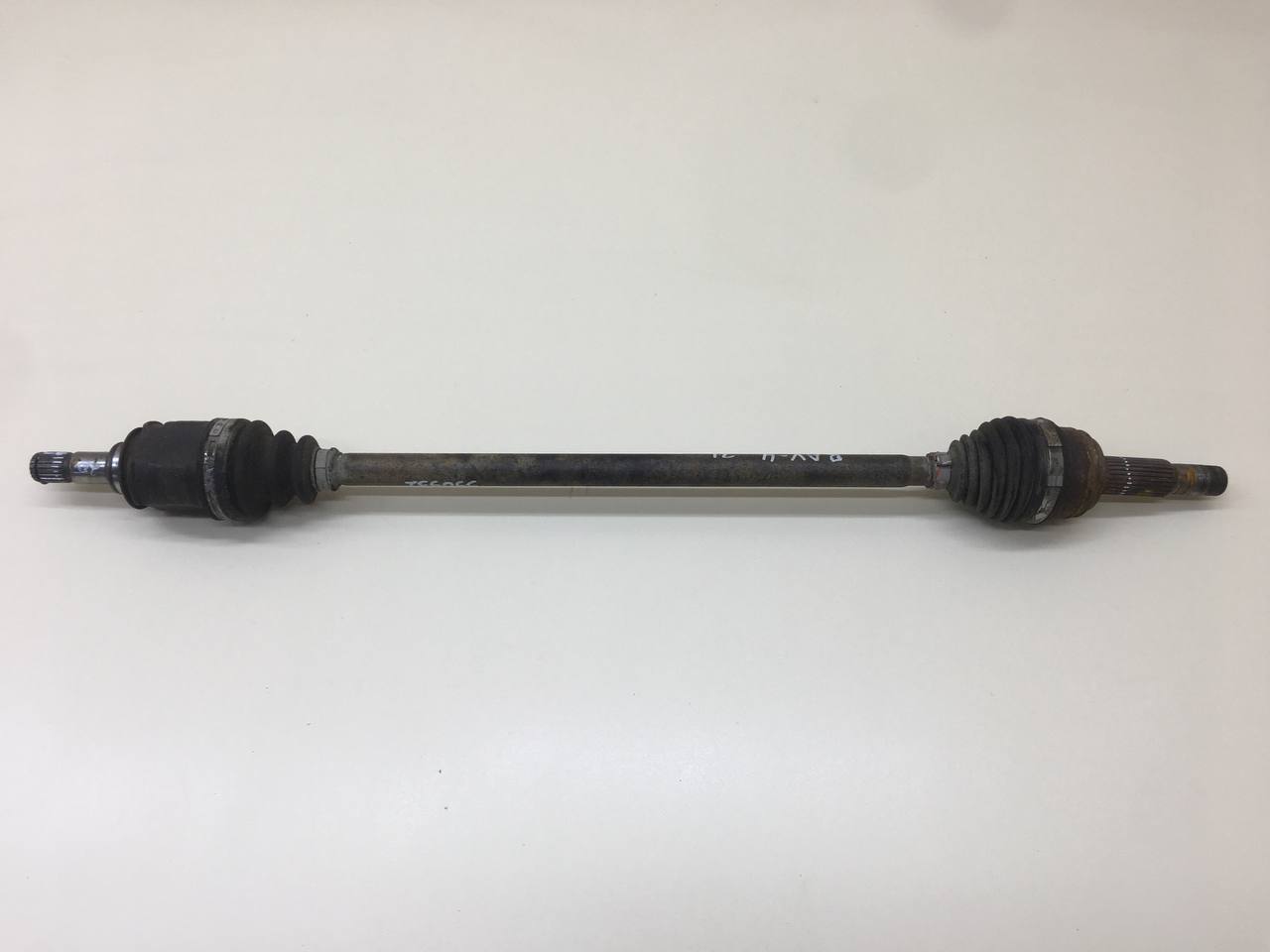 Полуось задняя Toyota Rav 4 (XA40) 2013-2019 Полуось задняя Toyota Rav 4 (XA40) 2013-2019