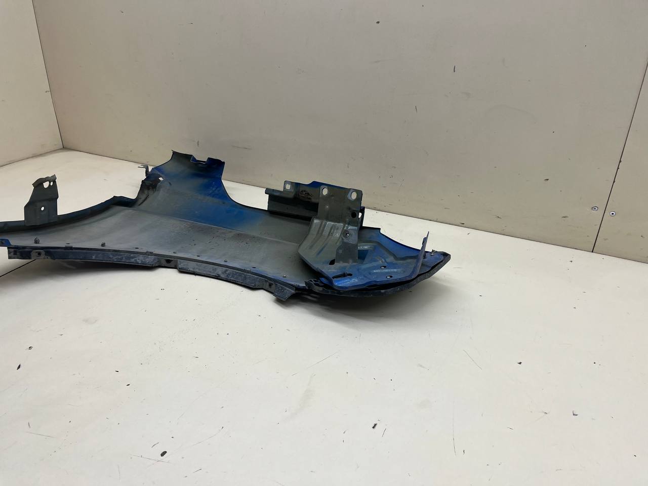 Крыло переднее левое Lada  X-RAY Cross 2018 >