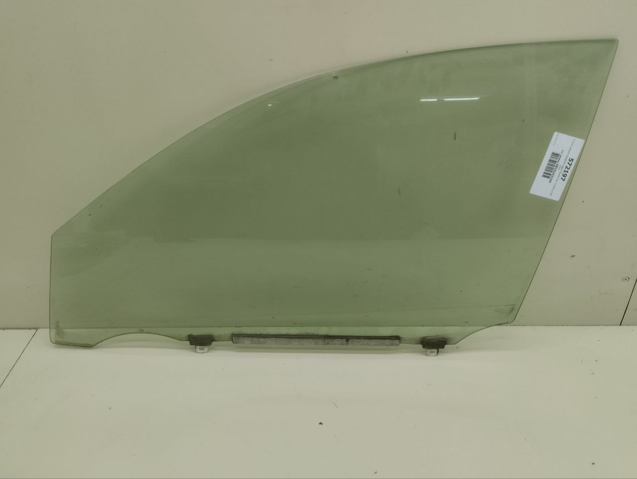 Стекло двери передней левой Toyota Rav 4 (A30) 2006-2013