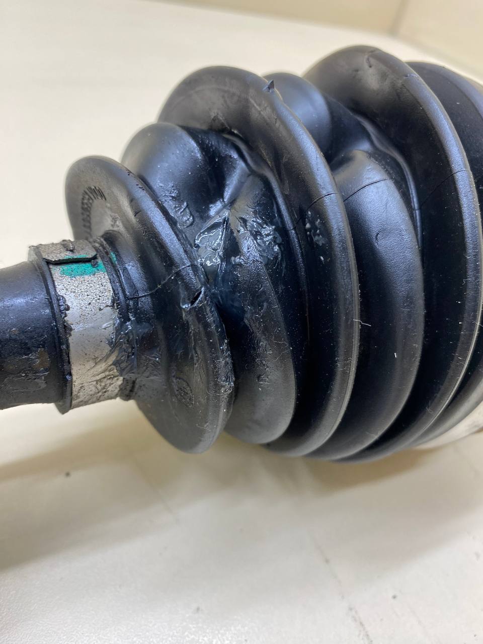 Полуось передняя левая EXEED RX 2022>