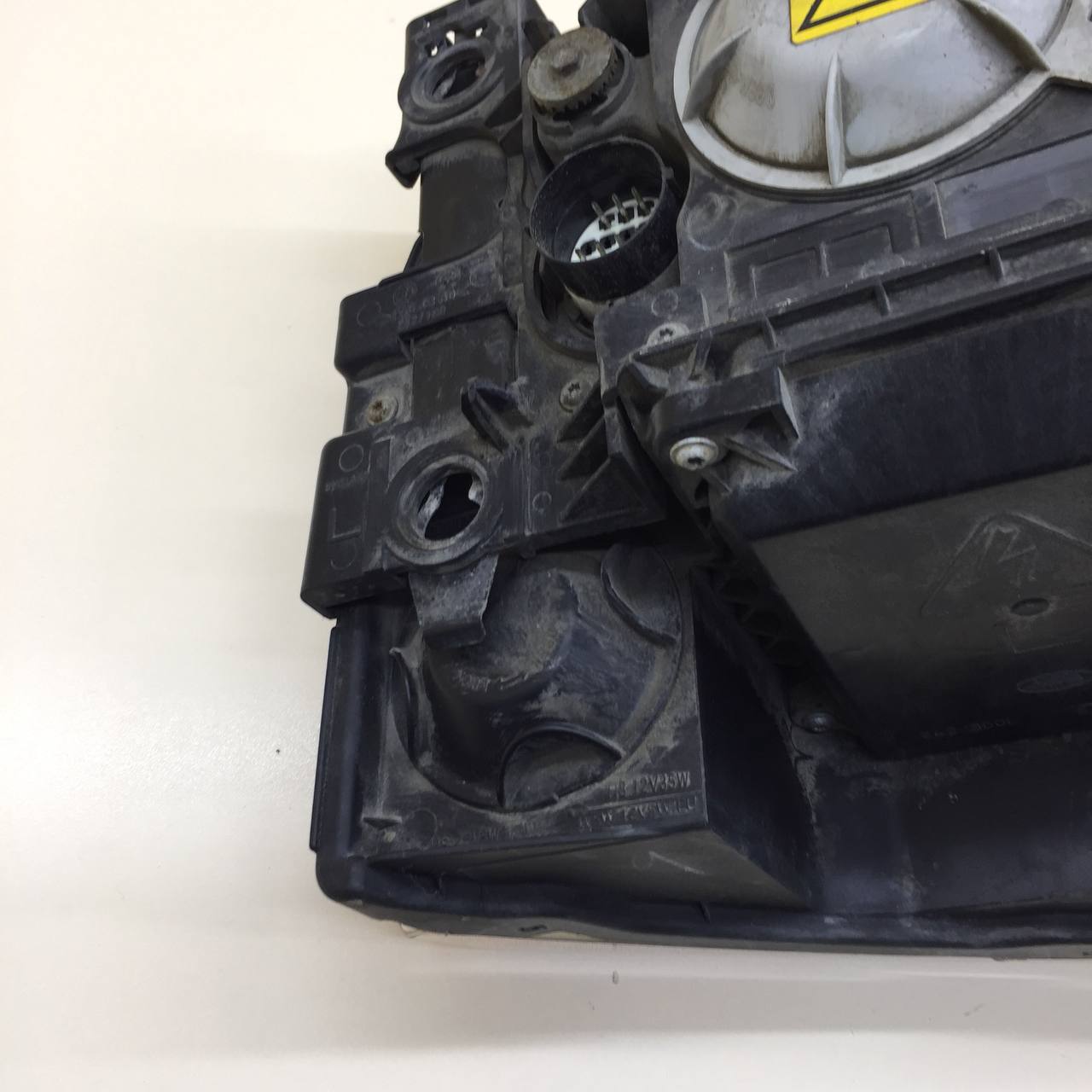 Фара левая Land Rover Discovery 3 (L319) 2004-2009