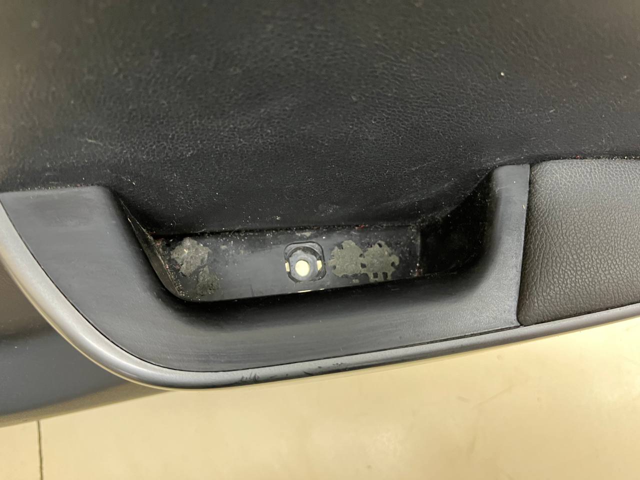Обшивка двери задней правой Hyundai Elantra (MD) 2011-2016
