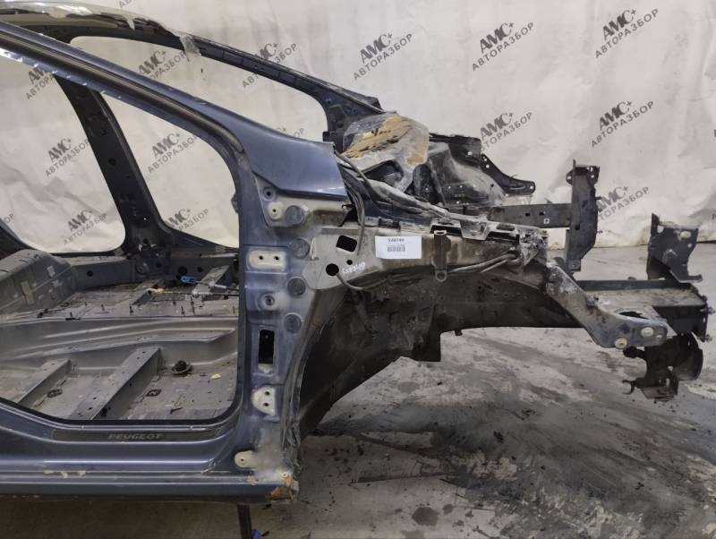 Четверть передняя правая Peugeot 308 2007>