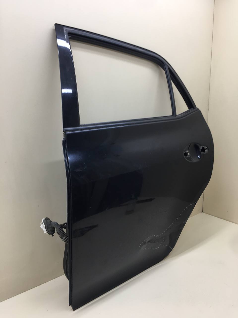 Дверь задняя левая Toyota Auris (E150) 2006-2012 Дверь задняя левая Toyota Auris (E150) 2006-2012