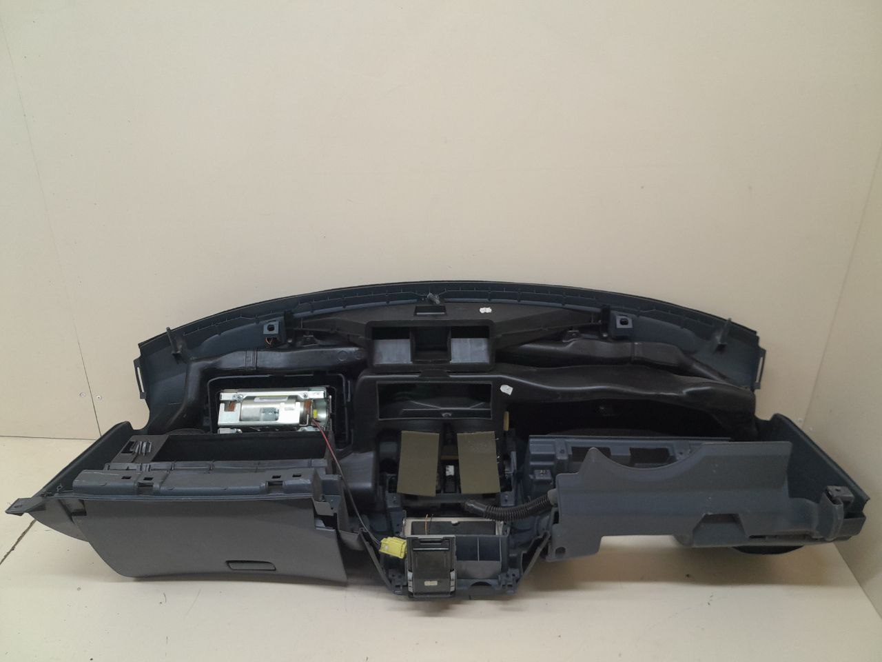 Подушка безопасности (комплект) Nissan Almera (N16) 2000-2006 Подушка безопасности (комплект) Nissan Almera (N16) 2000-2006