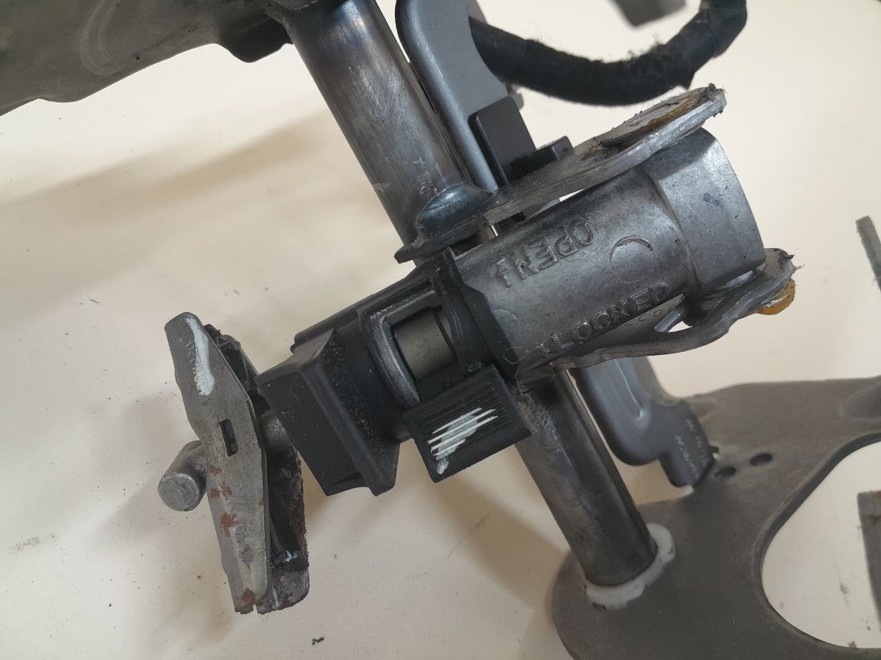 Рычаг стояночного тормоза Citroen Berlingo (NEW) (B9) 2008>