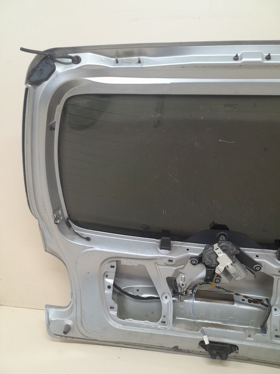 Дверь багажника со стеклом Peugeot 206 1998-2012 Дверь багажника со стеклом Peugeot 206 1998-2012