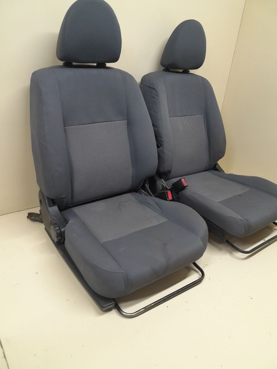 Сиденье (комплект) Nissan Almera (N16) 2000-2006